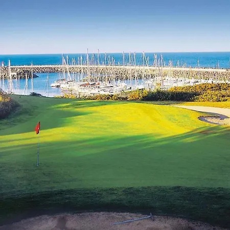 4-7 Pers Grande Terrasse Vue Golf Acces Piscine Et Ocean Apartman *